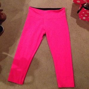 Wonder under crops size 8 hot pink