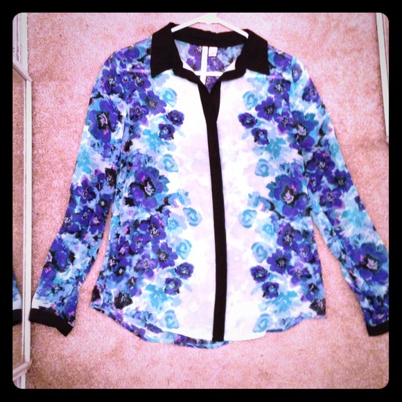 Lauren Conrad Blouse