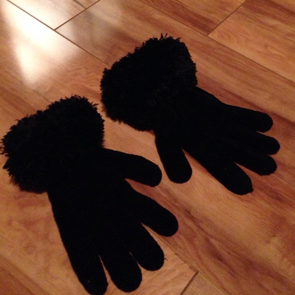 Furry Gloves