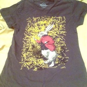 Alice In Wonderland top💚