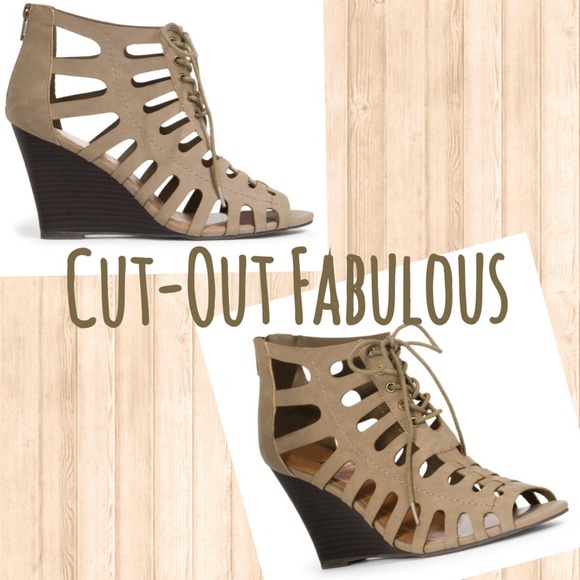 Just Fabulous Shoes - Lace Up Cut-Out Wedge