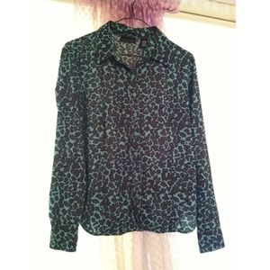 Apostrophe leopard print top