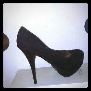 Beautiful black platform pumps