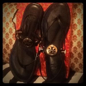 tory burch ali anteka baby leather sandals.black.