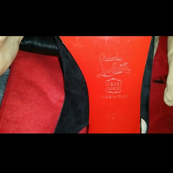 SOLD Authentic Christian louboutin - Picture 3 of 4