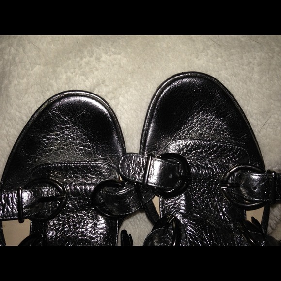 SOLD Authentic Christian louboutin - Picture 2 of 4