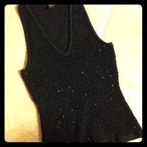 ♥️18$❤️ Vneck beaded top