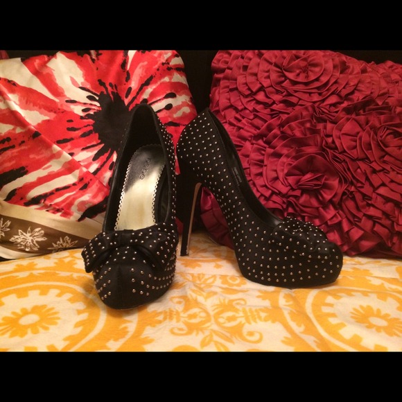 Super Sexy Bebe Heels