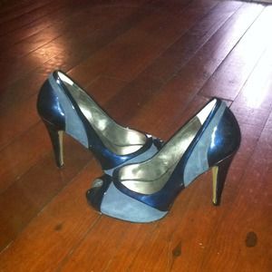 Nine West Blue suede heels