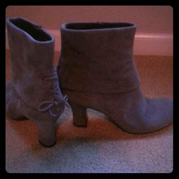 Size 7 suede ankle boots - Picture 1 of 3