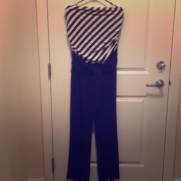 Jumpsuit - Picture 1 of 1