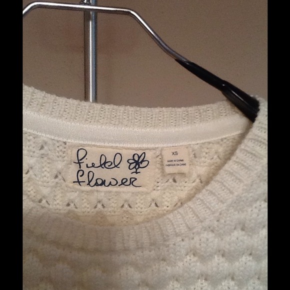 Anthropologie field and flower ivory cozy sweater - Picture 2 of 3