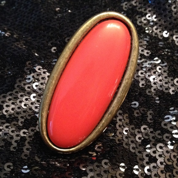 Ring - Picture 2 of 4