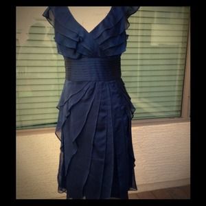 Adrianna Papell Size 10 dress chiffon