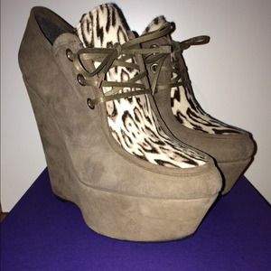 Stuart Weitzman mushroom suede wedge booties