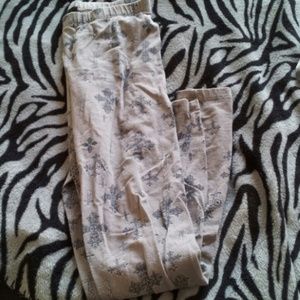 Gray cross cotton leggings.