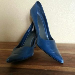 Navy blue Nine West point toe heels