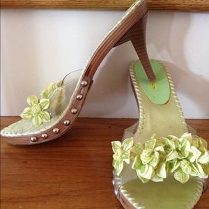 High heel sandals