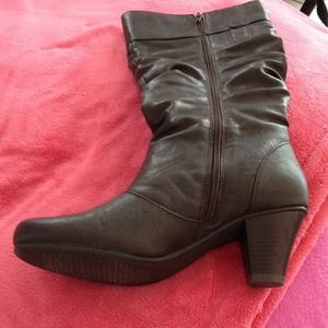 Dark tall brown boots - never worn