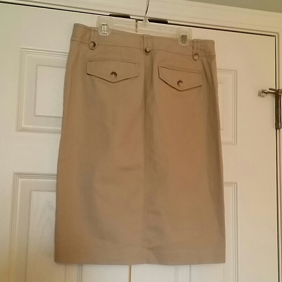 Ann Taylor Khaki Skirt - Picture 1 of 2