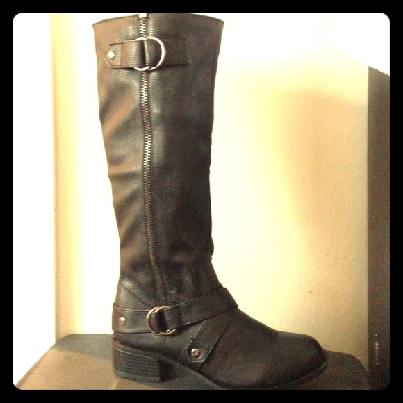 Black riding boots