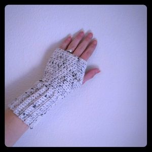 Linen Tweed fingerless gloves