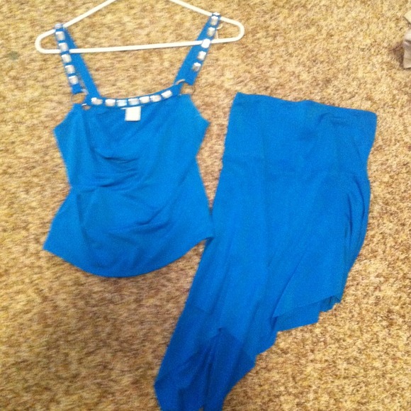 Cache 2 piece tank and skirt