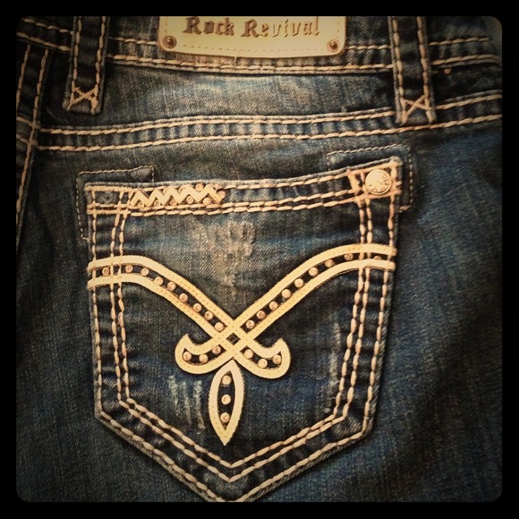Rock Revival women's w/Bling!! 💎