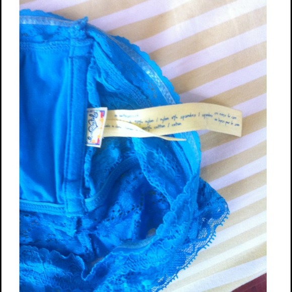 ❌SOLD! Intimately FP Lace Bandeau. *Worn Once - Picture 4 of 4