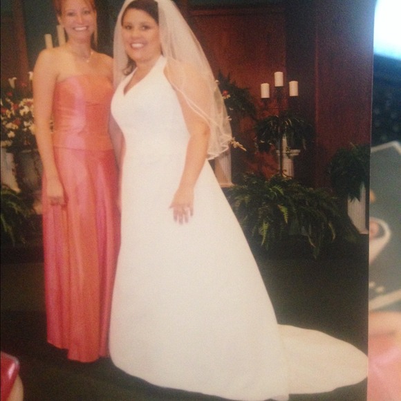 *DEAL OF THE DAY* Davids Bridal, Ivory, 16W - Picture 3 of 3