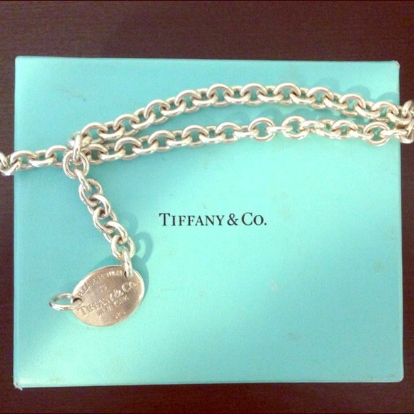 REDUCED 100% Authentc Tiffany&Co tag necklce w/box
