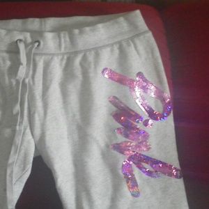 VS Pink 3/4 sweats NWOT****ON HOLD UNTIL 2/7****