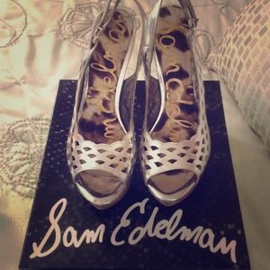 *REDUCED* Brand new Sam Edelman silver heels