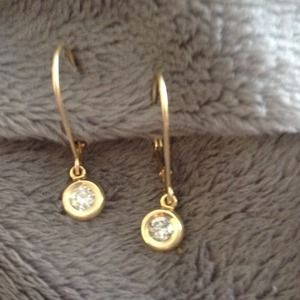 Diamond earrings. 14k