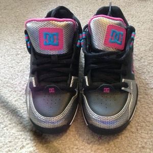 DC shoes