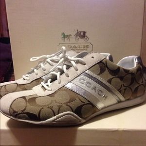 Coach shoes size 8