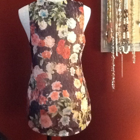 Issi,Medium,Sleeveless,High/Low,PEACE&floral,Top - Picture 3 of 4