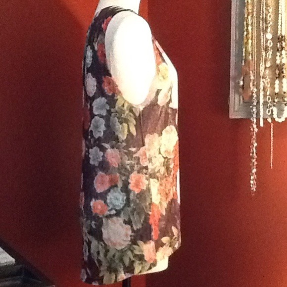 Issi,Medium,Sleeveless,High/Low,PEACE&floral,Top - Picture 4 of 4