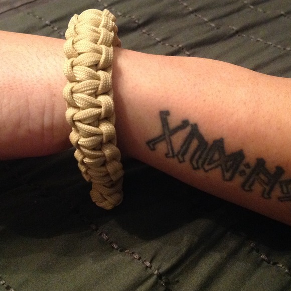 handcrafted Jewelry - Survival bracelet handcrafted Jewelry - Survival bracelet