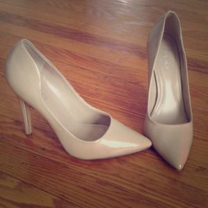 Nude Aldo stilettos!