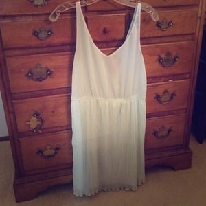 Mint sleeveless dress, v-neck