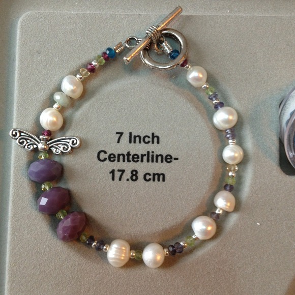 Floating Angel Bracelet - Picture 2 of 3