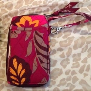 Vera Bradley smart phone Wristlet!