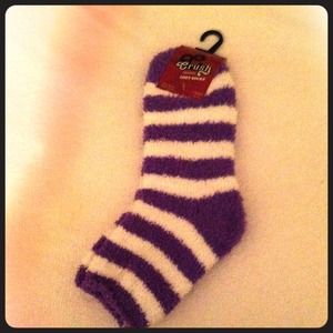 Fuzzy socks purple and white