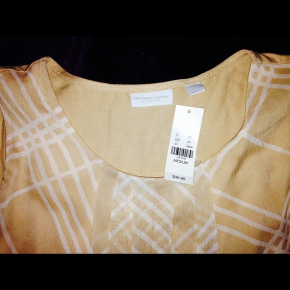 NWT! NY&C  Sleeveless Top(taupe) - Picture 3 of 3