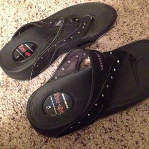 Sketchers Tone Ups Sandals, size 8