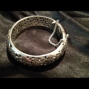 Silpada Forever Stunning Sterling Silver Bangle
