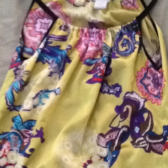 Top - Picture 2 of 2