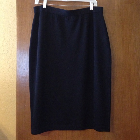 St. John Basic Black Skirt