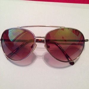 😎 Betsy Johnson aviators